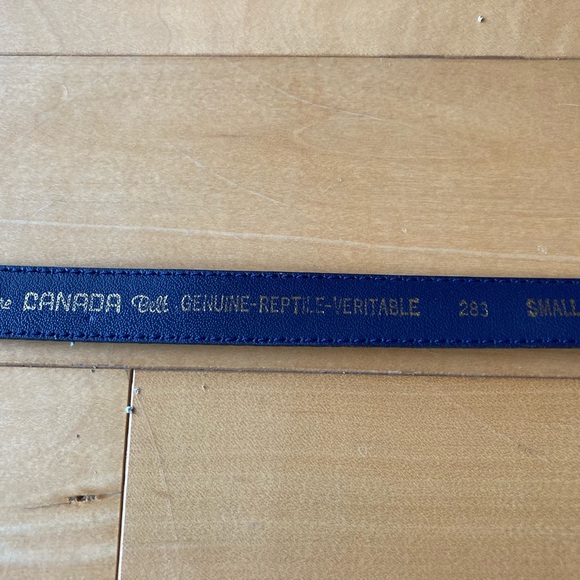 Vintage Canada Belt in navy snakeskin - Picture 2 of 3